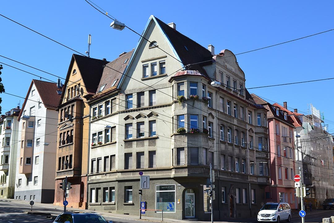 Wohn- und Geschäftshaus